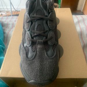 Yeezy 500 Utility Black size 11 Brand New